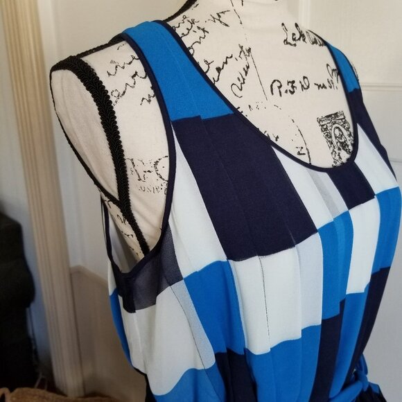 Banana Republic Pleated, Striped Dress - Picture 5 of 11